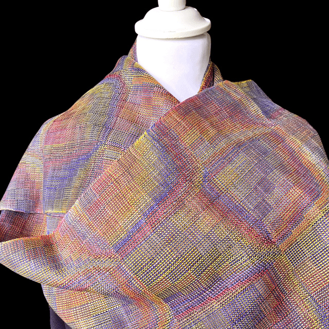 Echarpe en 100% soie, tisser à la main / Handwoven silk scarf