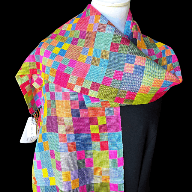 Harlequin scarf : 100% silk handwoven / 100% soie tisser à la main